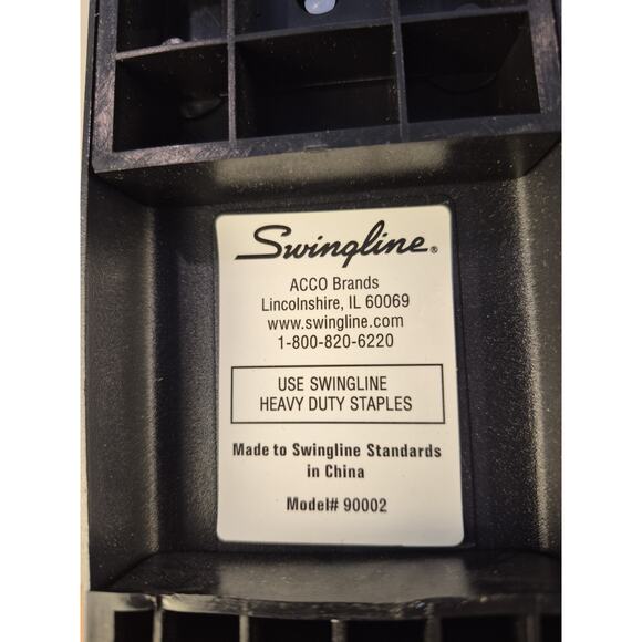 Swingline Commercial High-Capacity Heavy-Duty Desk Stapler 210 Sheets of Paper - Picture 11 of 15